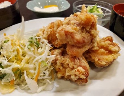 唐揚げ定食の画像
